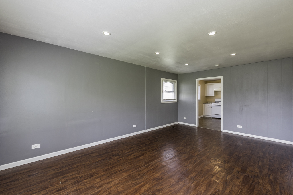 1724 Lyons Court, Waukegan, IL 60085