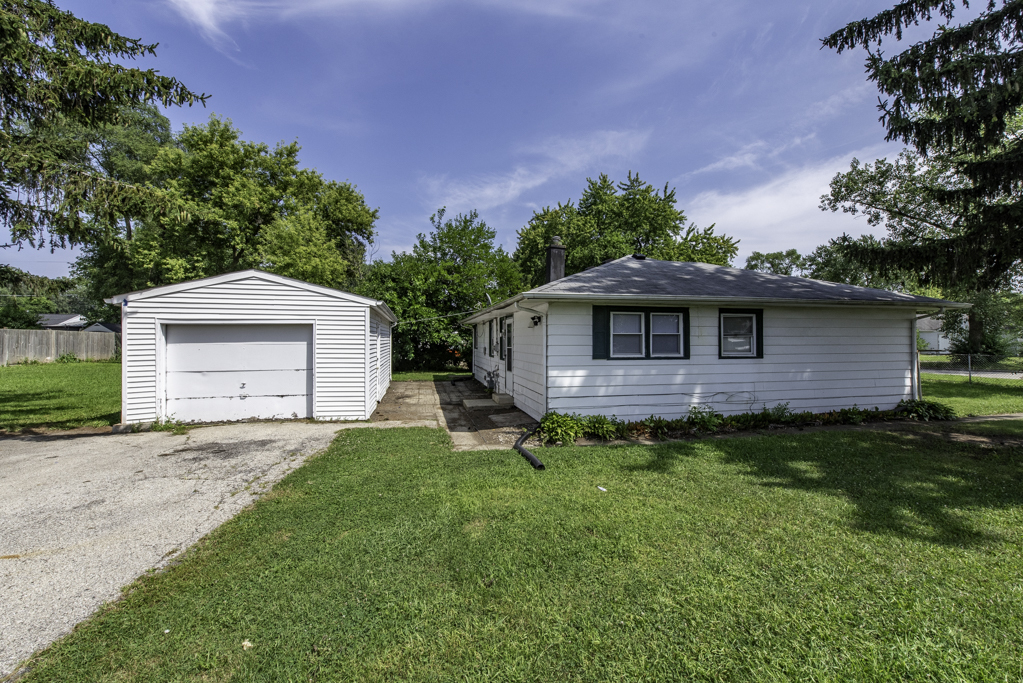 1724 Lyons Court, Waukegan, IL 60085
