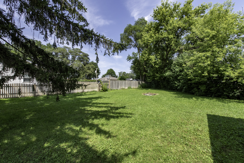 1724 Lyons Court, Waukegan, IL 60085