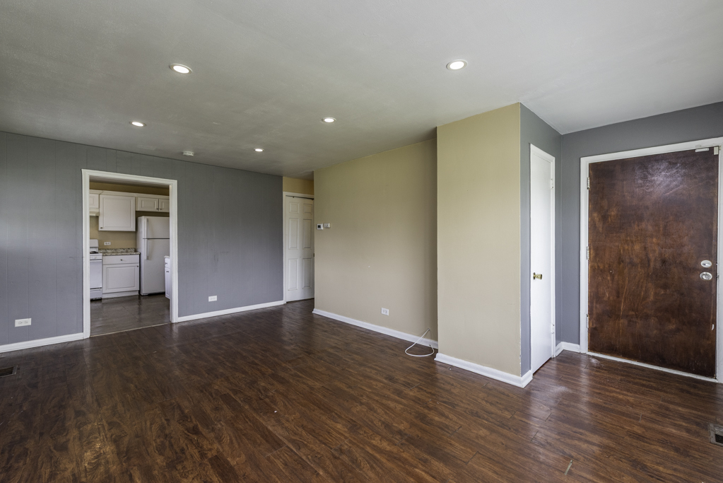 1724 Lyons Court, Waukegan, IL 60085