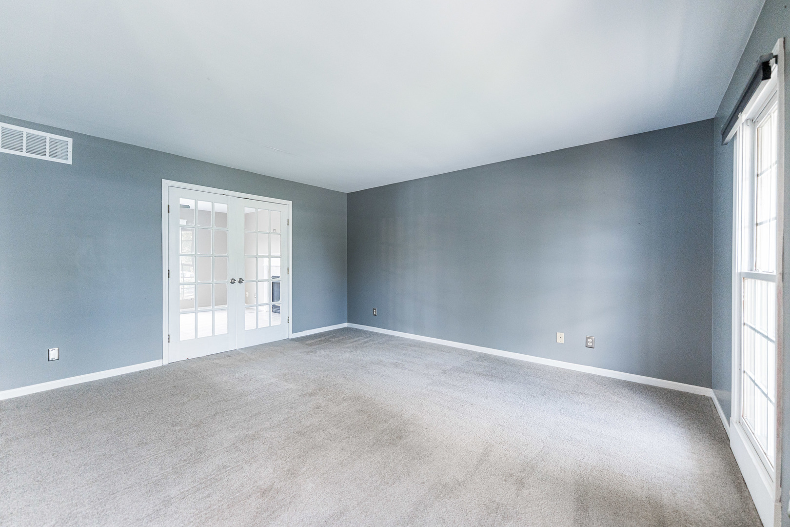 117 DEVONSHIRE Drive, DeKalb, IL 60115