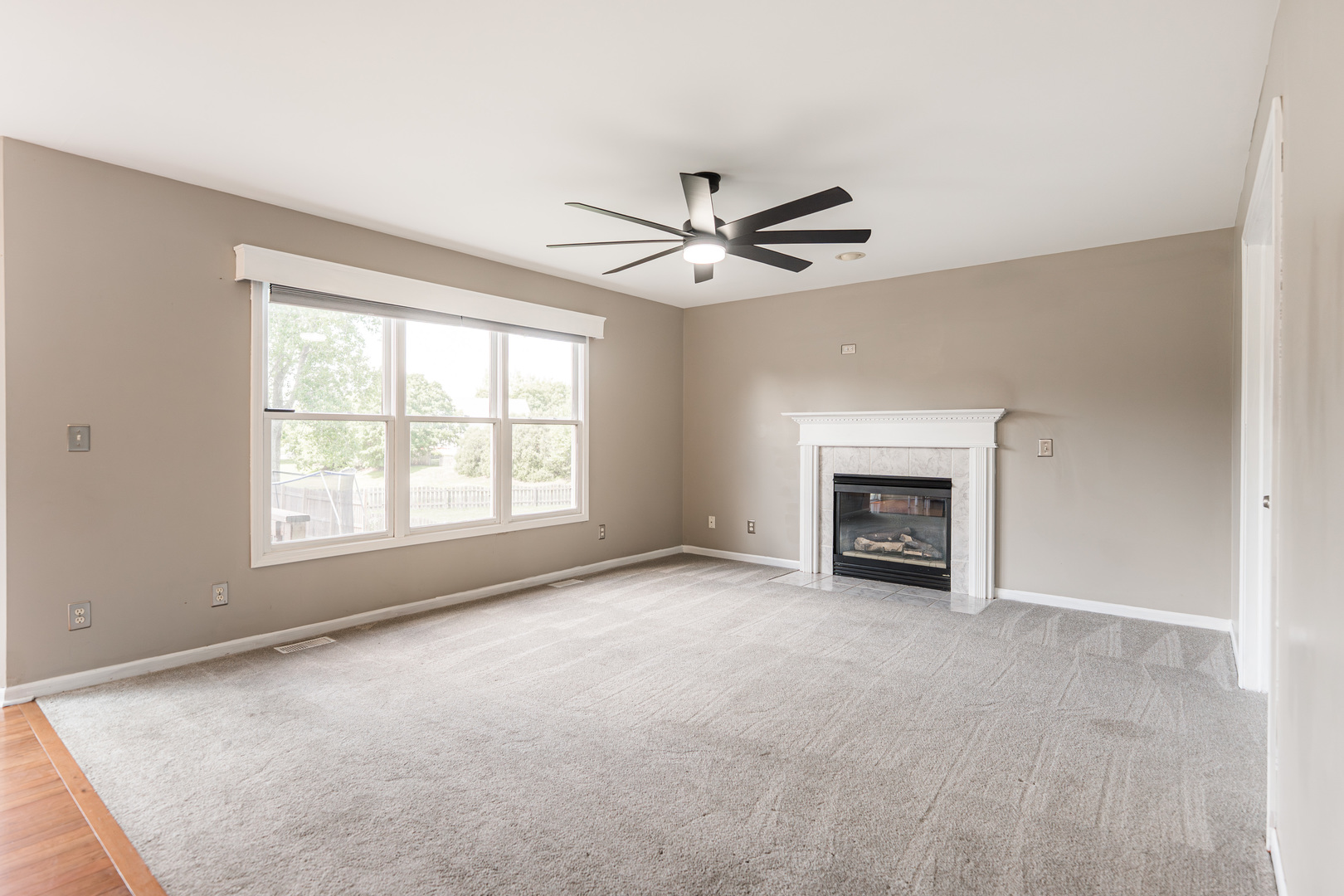117 DEVONSHIRE Drive, DeKalb, IL 60115