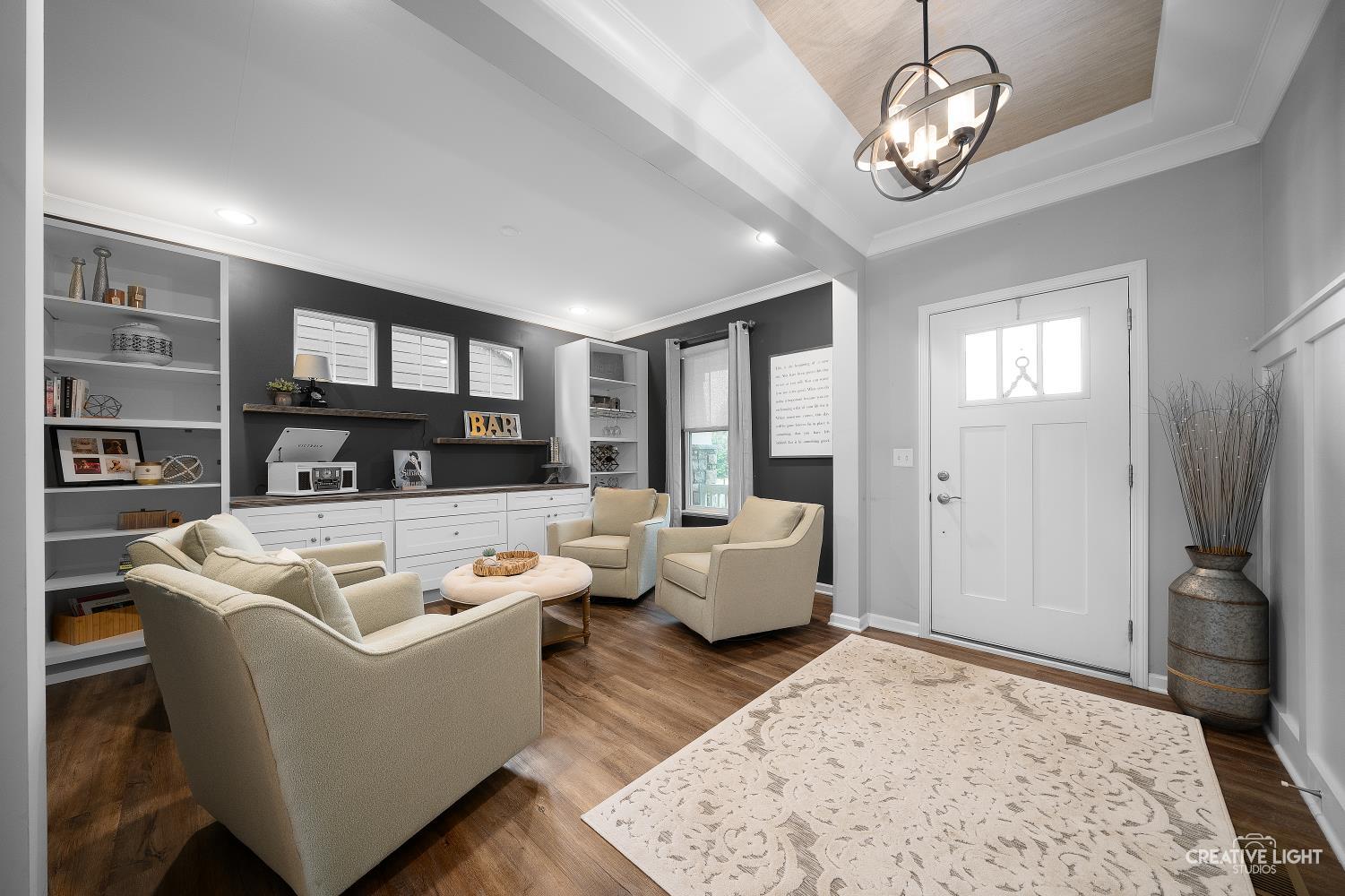 325 Kennedy Drive, St. Charles, IL 60175