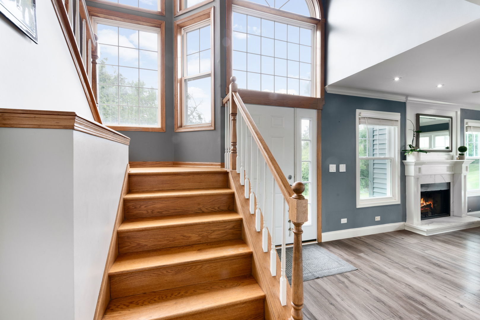 295 Kresswood Drive, West Chicago, IL 60185