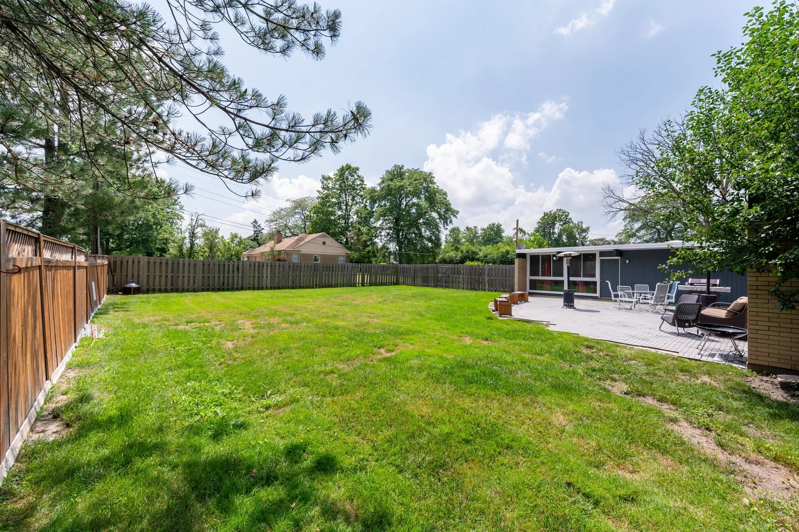 1912 Old Briar Road, Highland Park, IL 60035