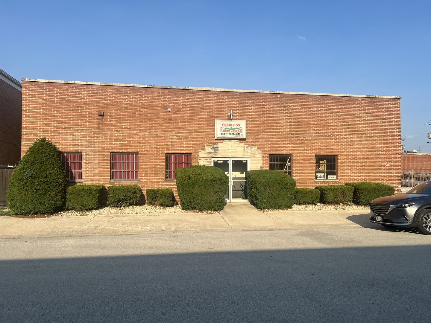 551 Hyde Park Avenue, Hillside, IL 60162