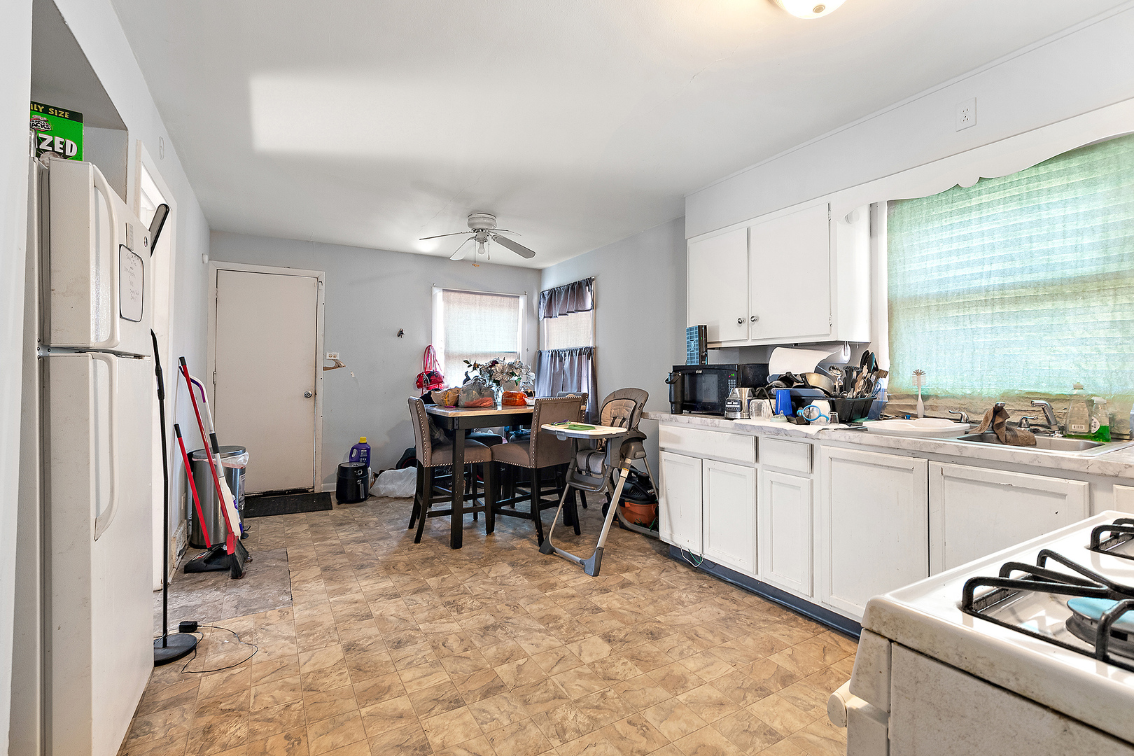 13946 S State Street, Riverdale, IL 60827