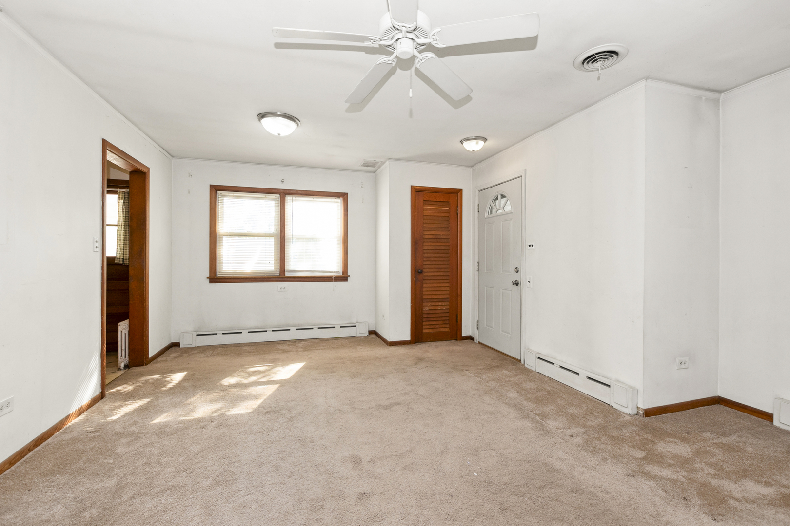 8459 S 85th Court, Hickory Hills, IL 60457