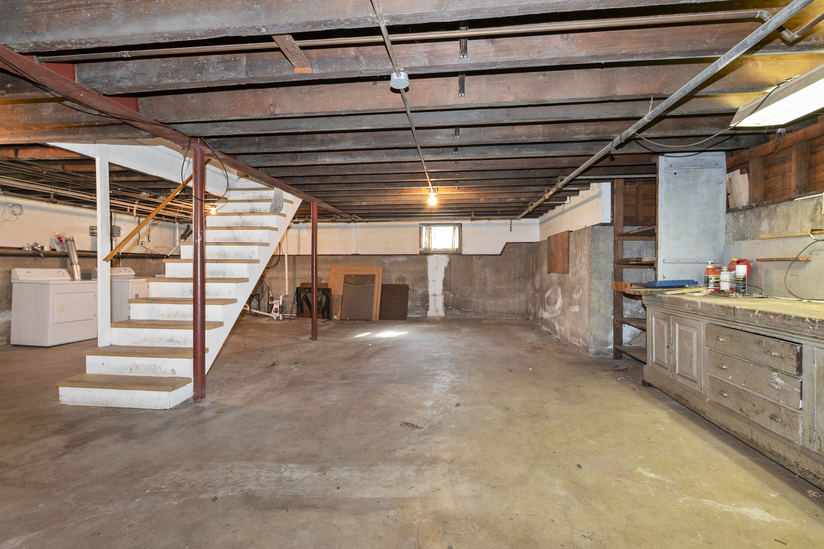 8459 S 85th Court, Hickory Hills, IL 60457