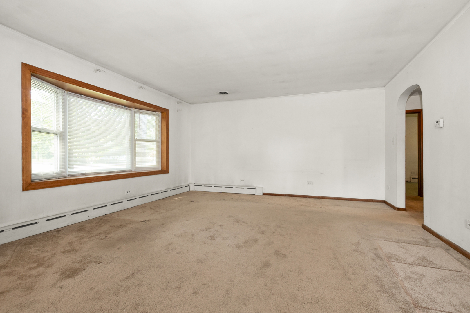 8459 S 85th Court, Hickory Hills, IL 60457