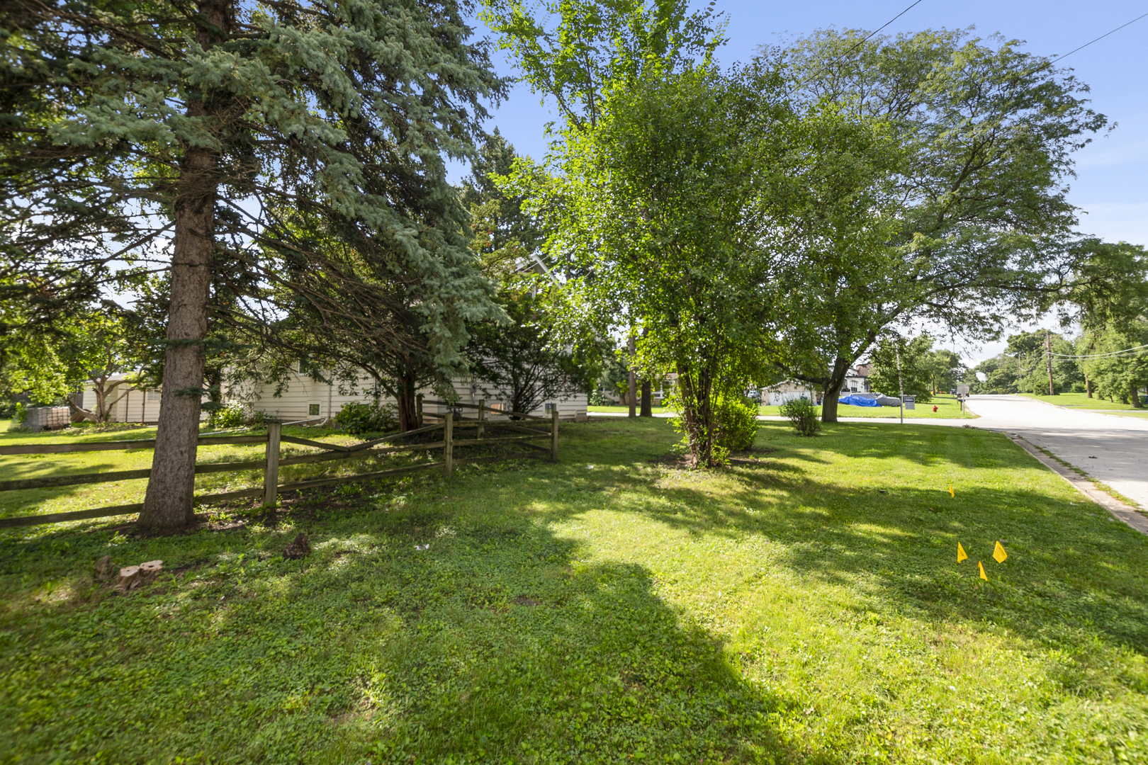 8459 S 85th Court, Hickory Hills, IL 60457
