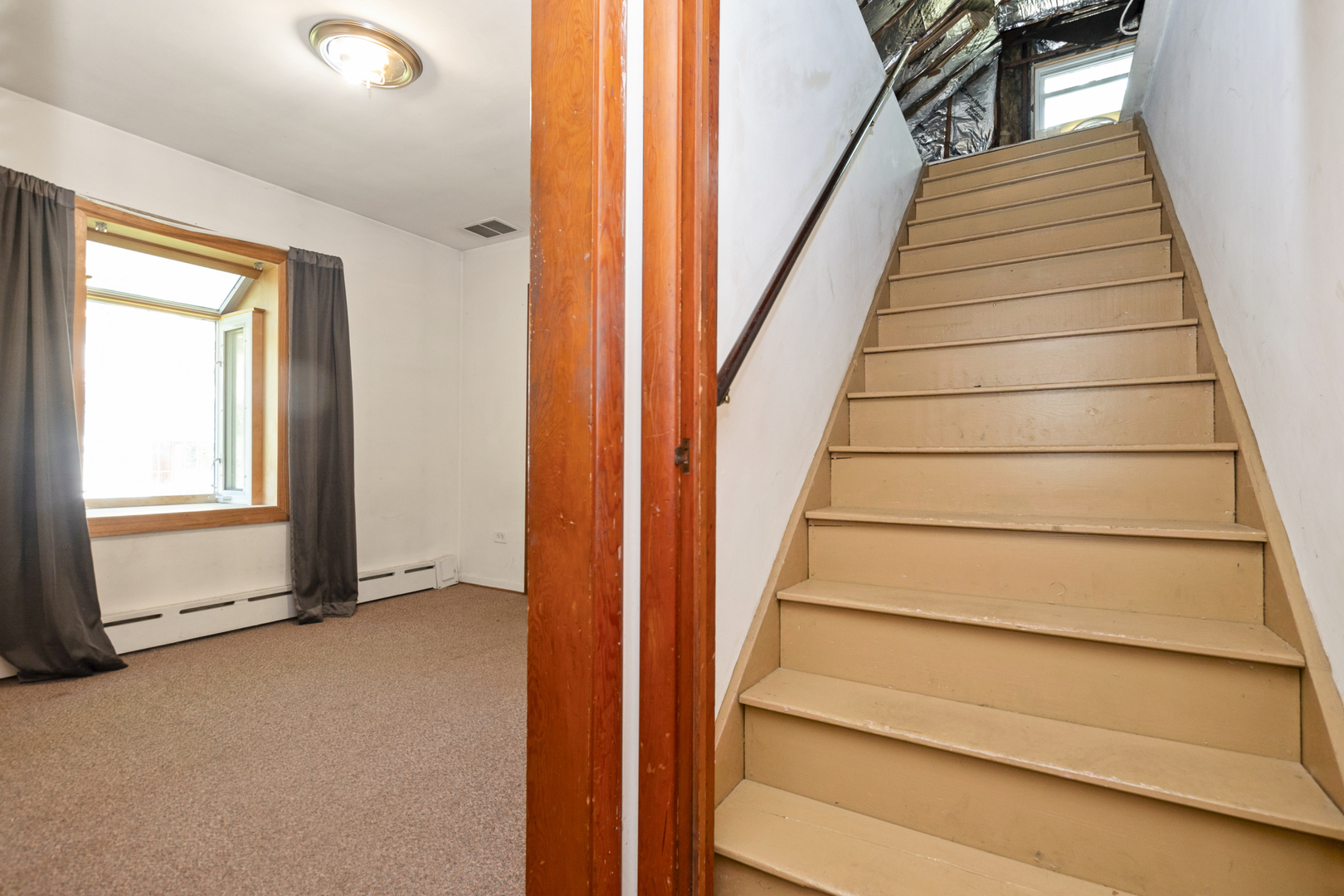 8459 S 85th Court, Hickory Hills, IL 60457
