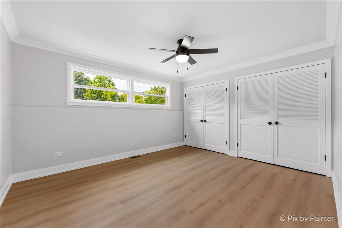 27W075 Fleming Drive, Winfield, IL 60190