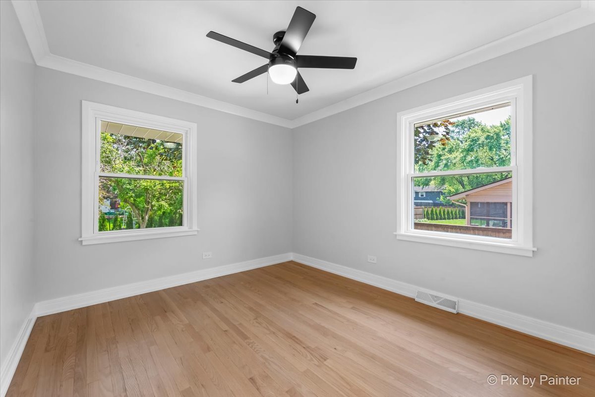 27W075 Fleming Drive, Winfield, IL 60190