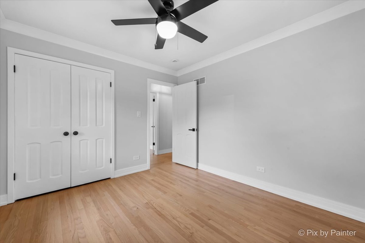 27W075 Fleming Drive, Winfield, IL 60190