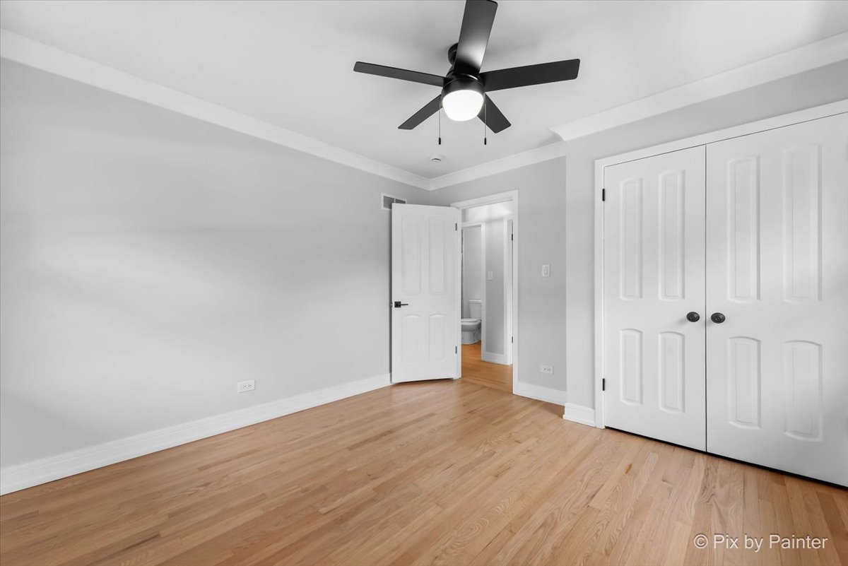 27W075 Fleming Drive, Winfield, IL 60190
