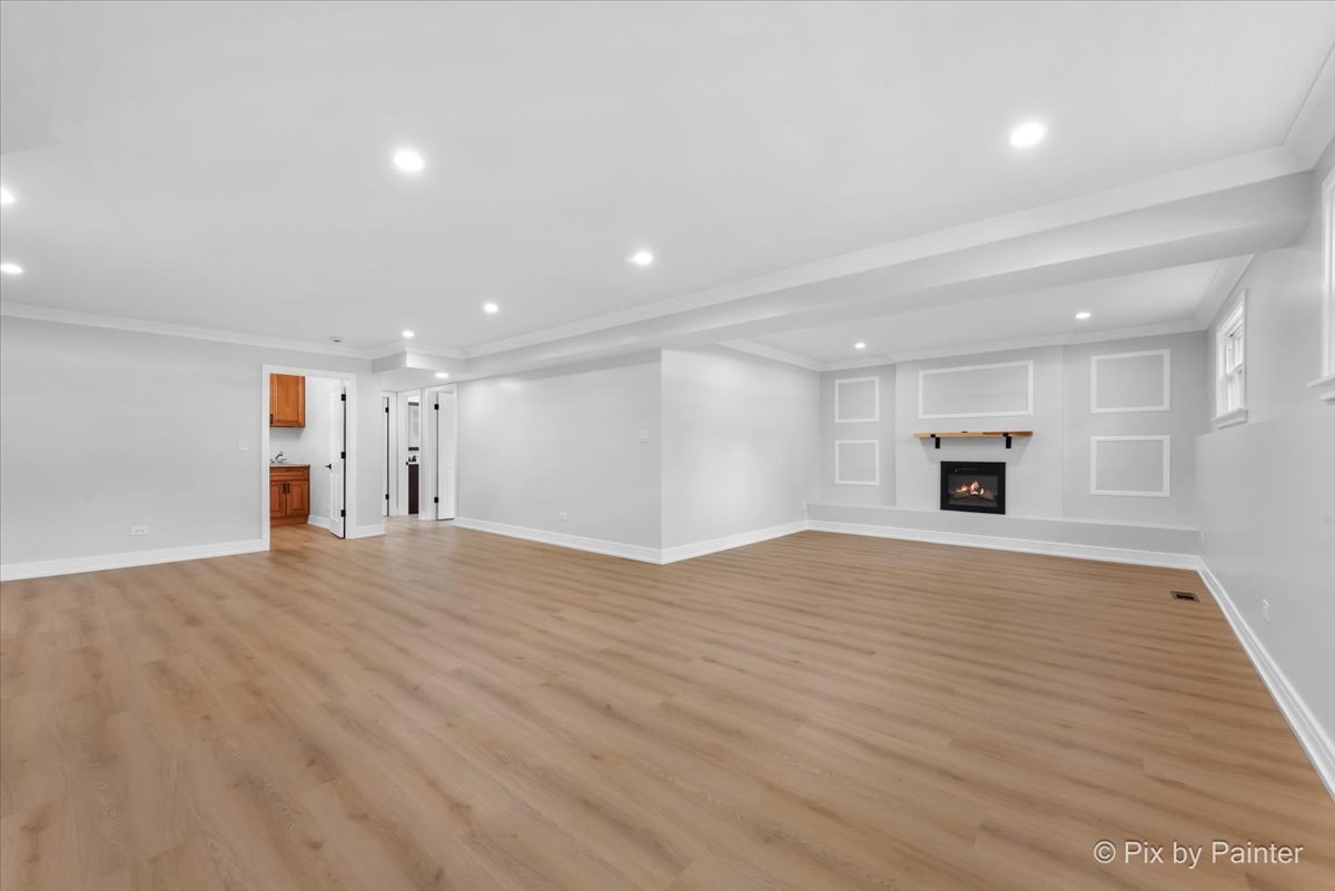 27W075 Fleming Drive, Winfield, IL 60190