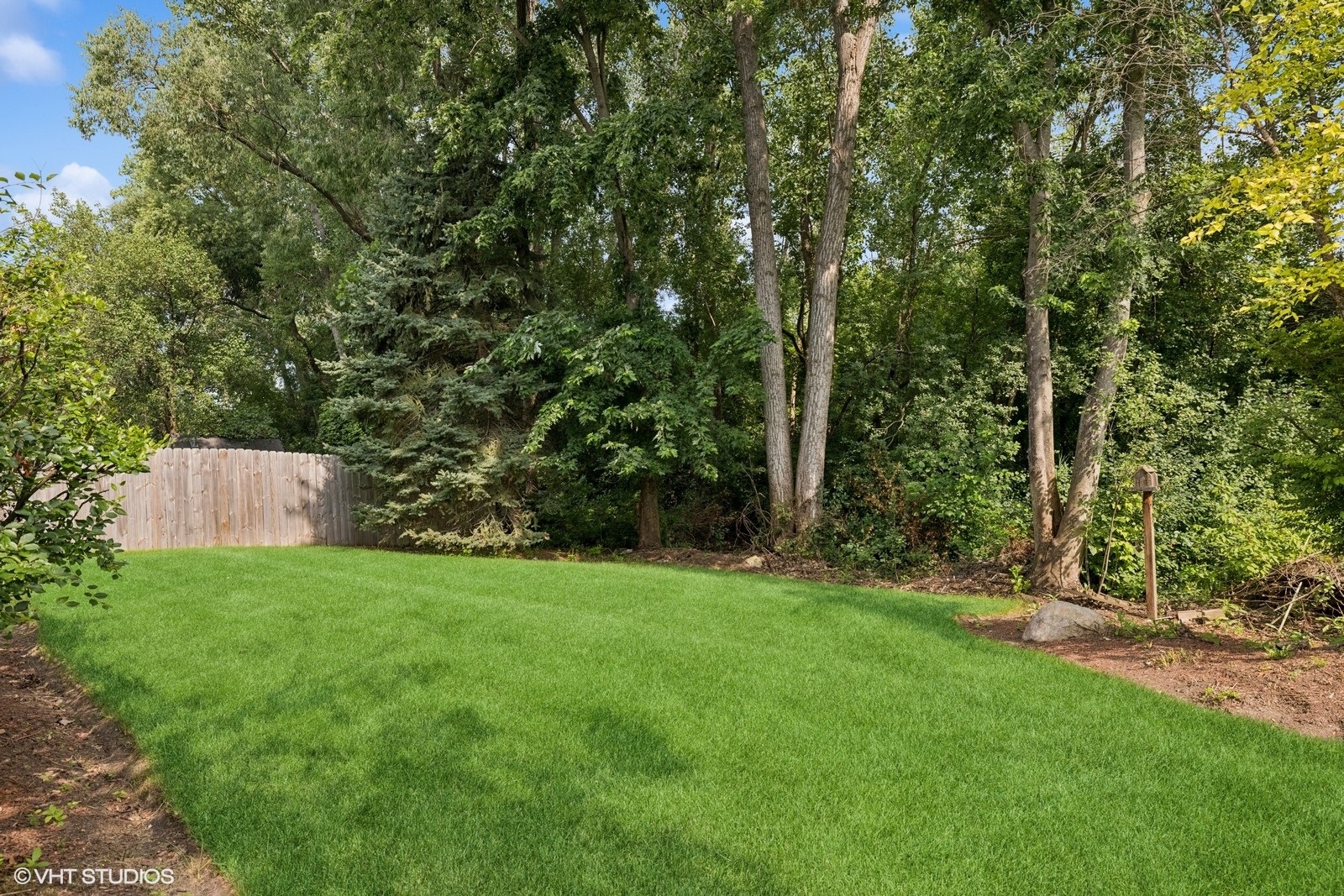 274 Hunters Way, Hainesville, IL 60030