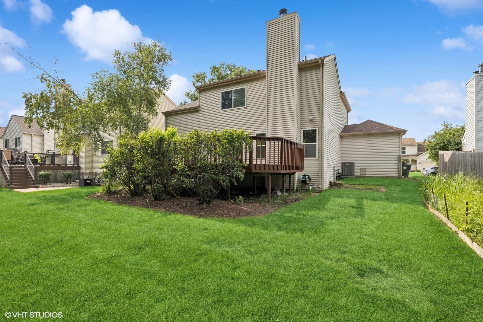 274 Hunters Way, Hainesville, IL 60030