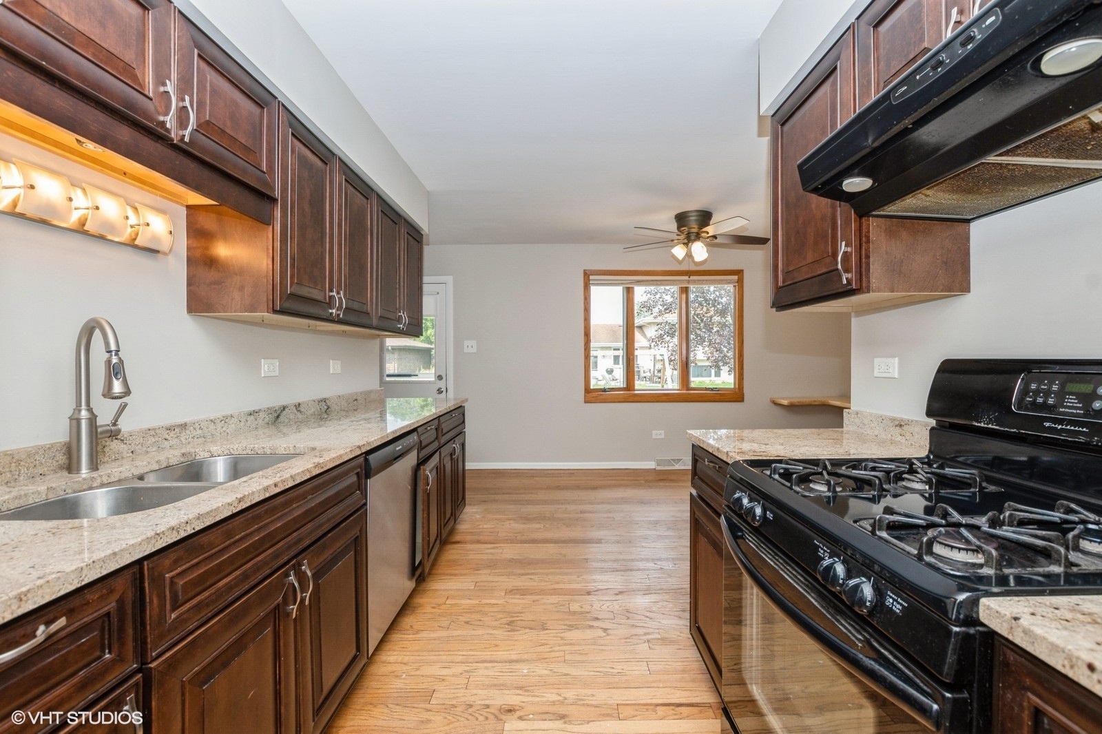 15316 Woodmar Drive, Orland Park, IL 60462