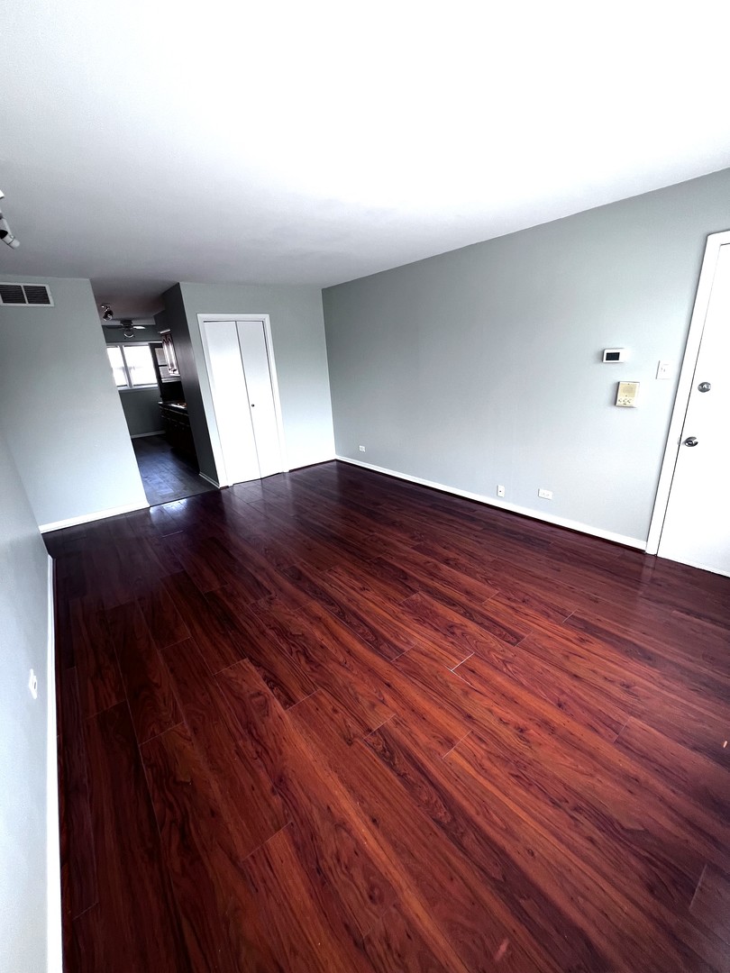 3170 W Meadow Lane Drive #22, Merrionette Park, IL 60803