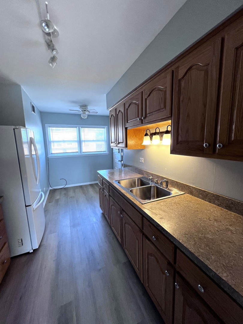 3170 W Meadow Lane Drive #22, Merrionette Park, IL 60803