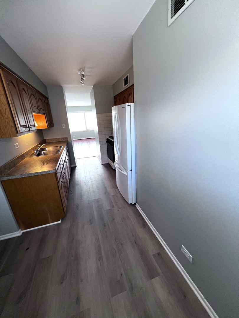 3170 W Meadow Lane Drive #22, Merrionette Park, IL 60803