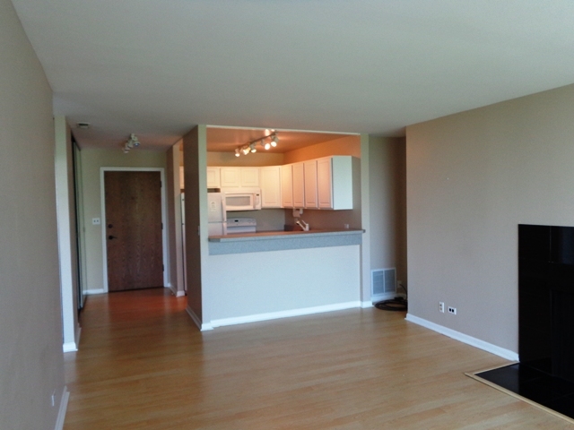 5810 Oakwood Drive #5G, Lisle, IL 60532