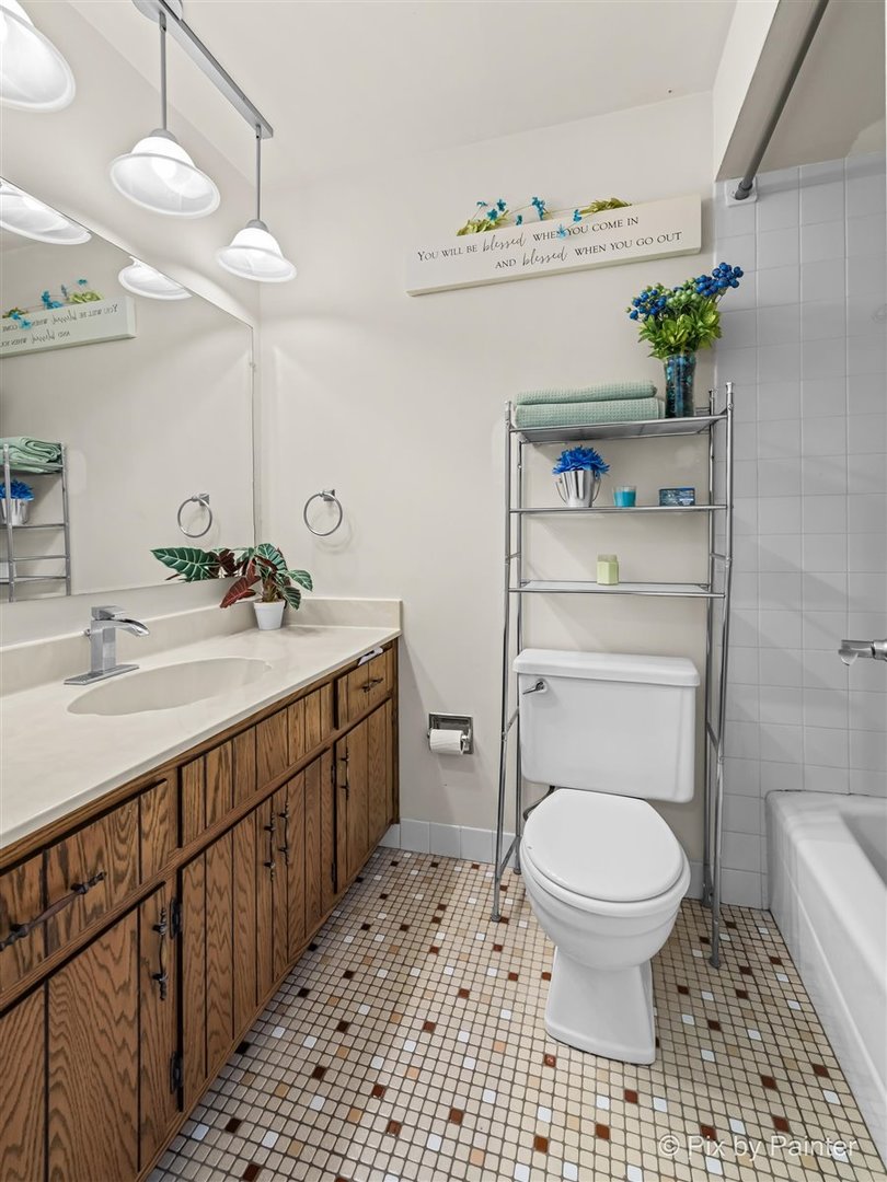 4003 W 105th Street #3W, Oak Lawn, IL 60453