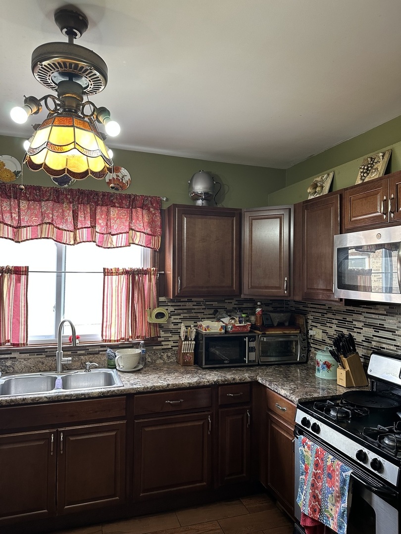 3718 W 64th Street, Chicago, IL 60629
