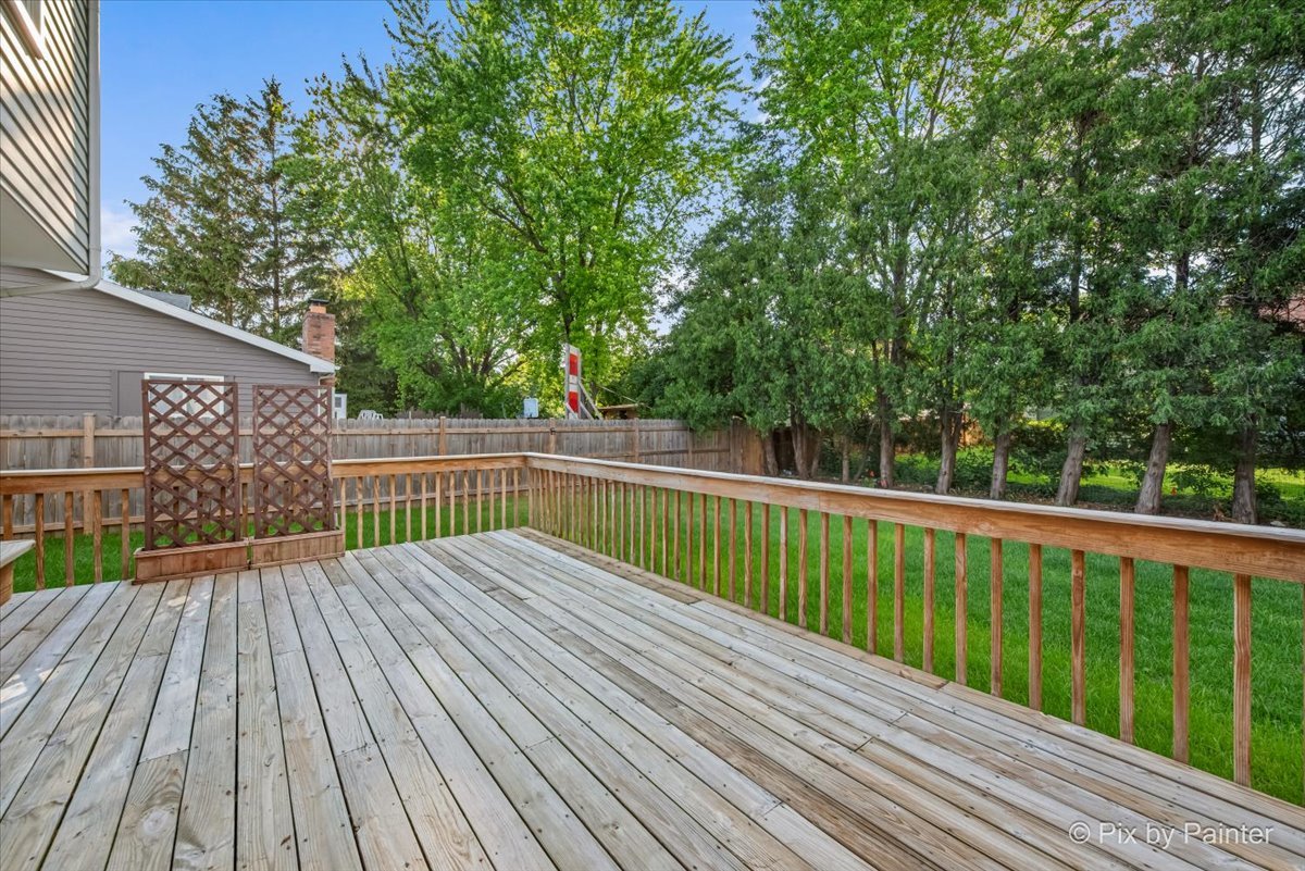 676 Concord Drive, Crystal Lake, IL 60014