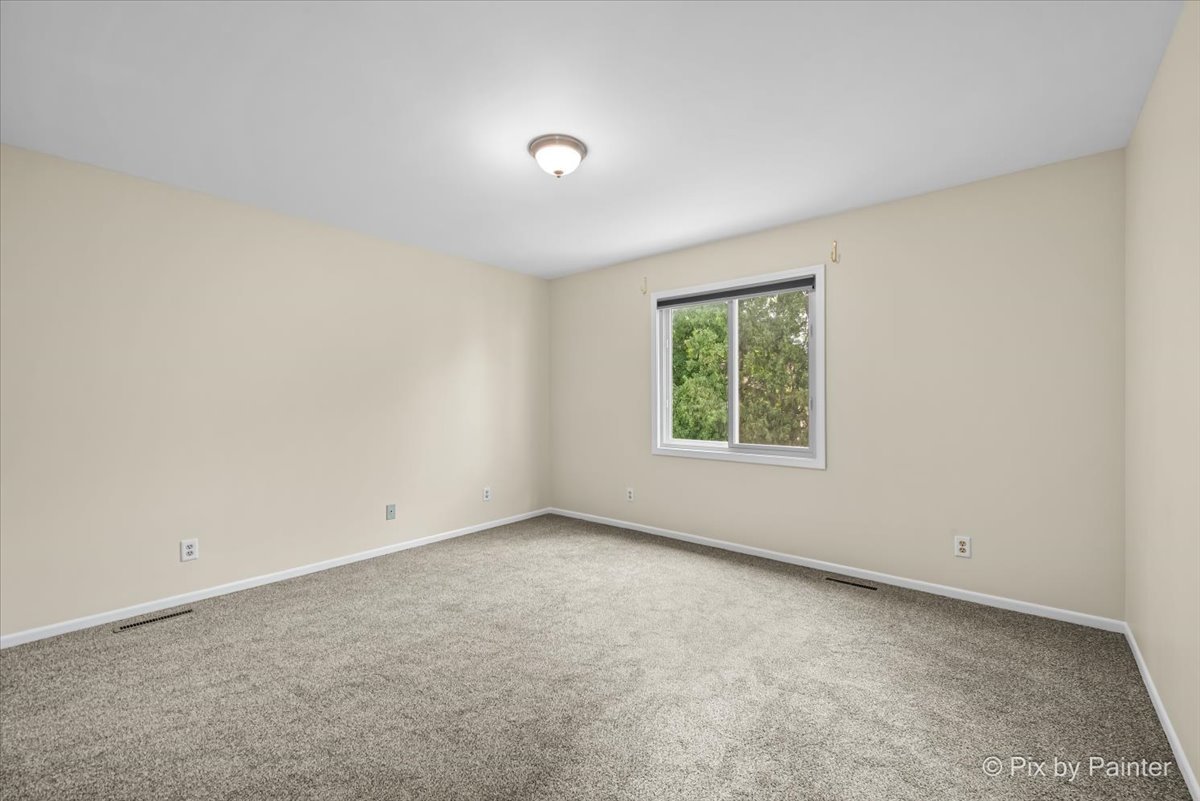 676 Concord Drive, Crystal Lake, IL 60014