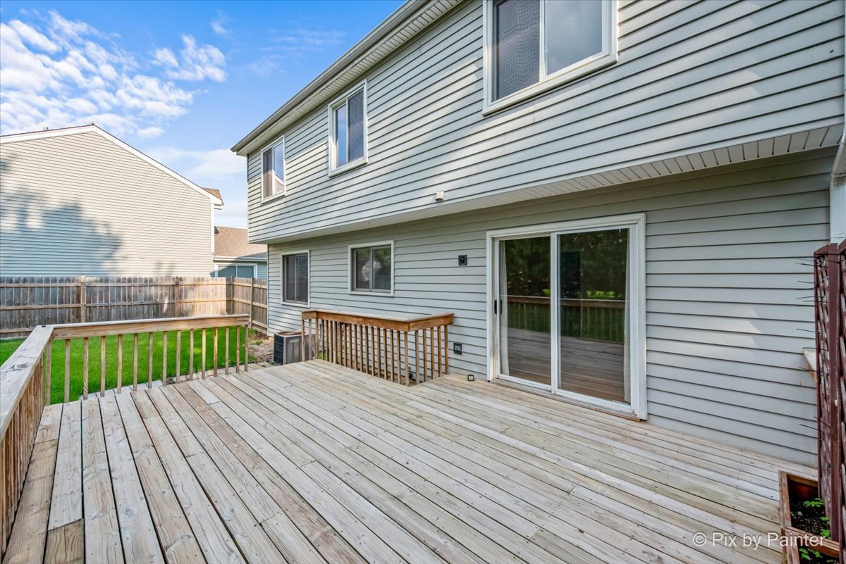 676 Concord Drive, Crystal Lake, IL 60014
