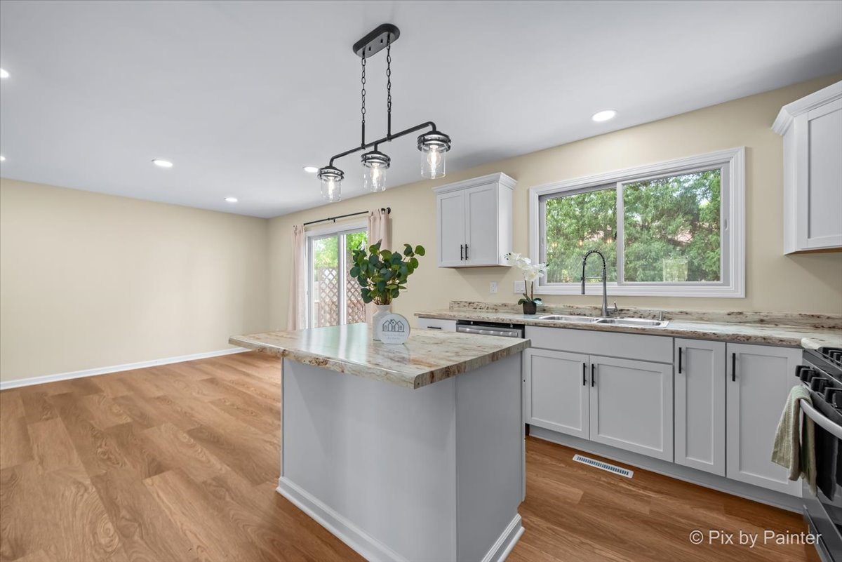 676 Concord Drive, Crystal Lake, IL 60014