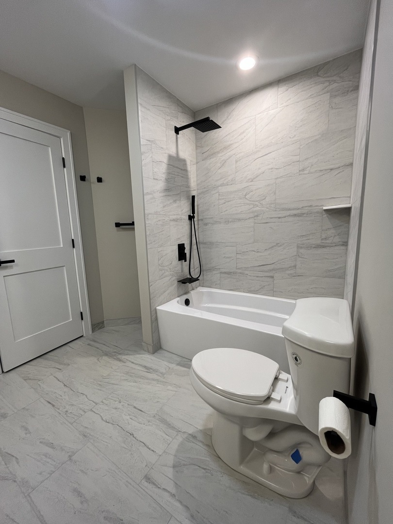 1029 Oxford Street, Downers Grove, IL 60516