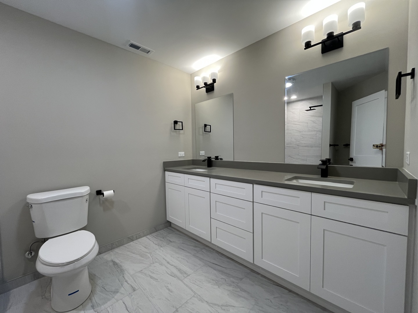 1029 Oxford Street, Downers Grove, IL 60516