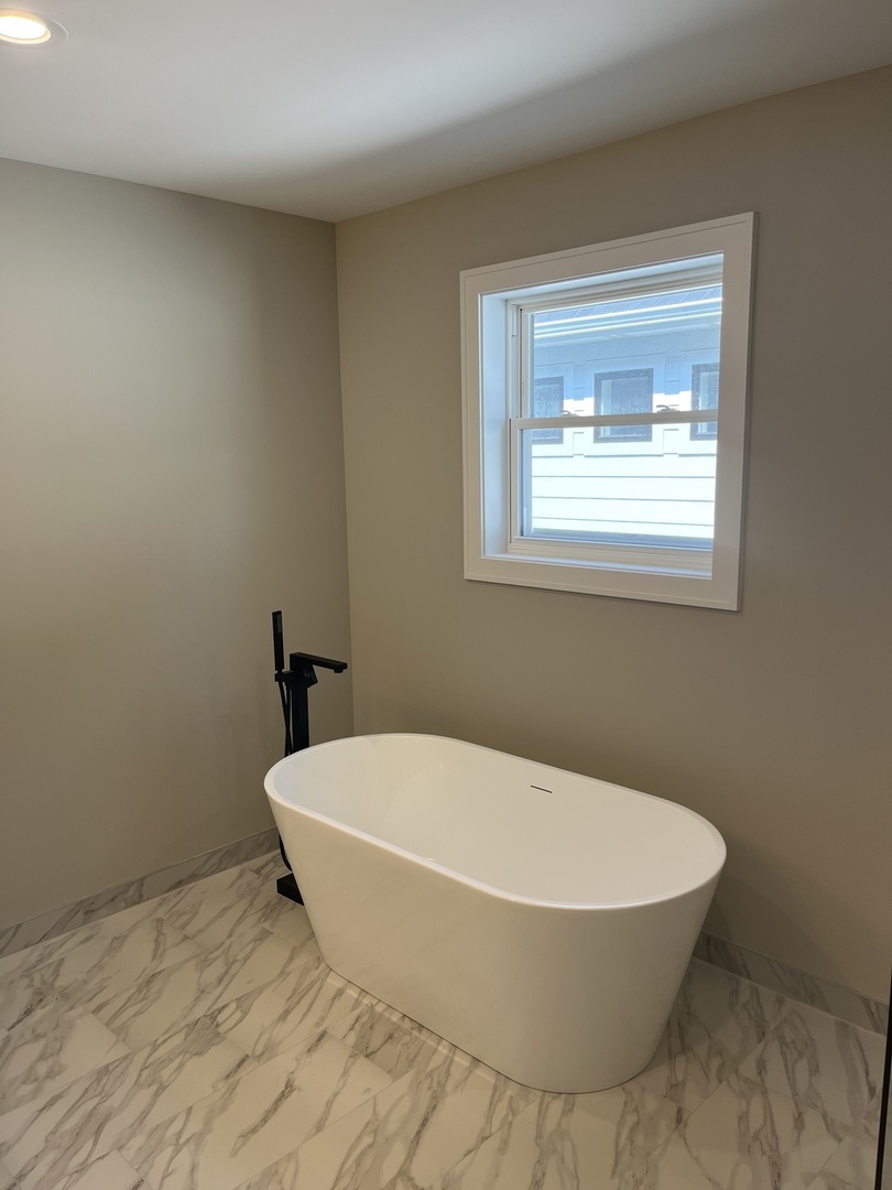 1029 Oxford Street, Downers Grove, IL 60516