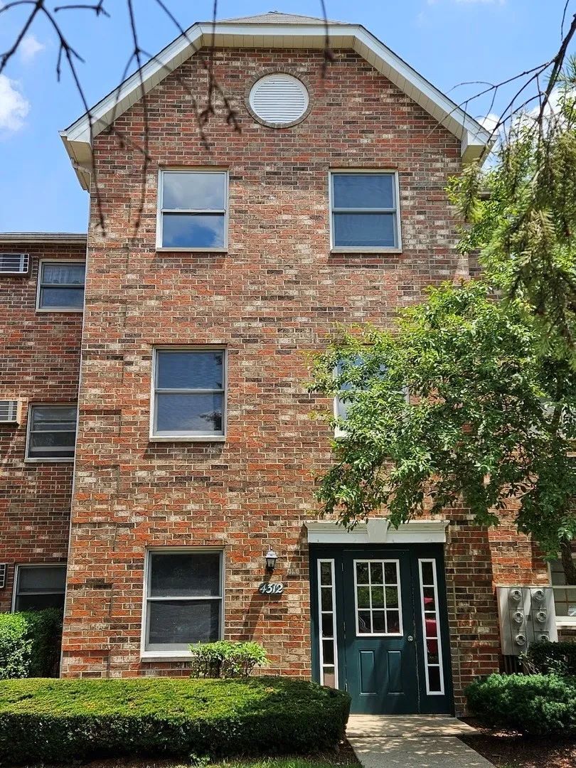 4312 W Shamrock Lane #3A, McHenry, IL 60050