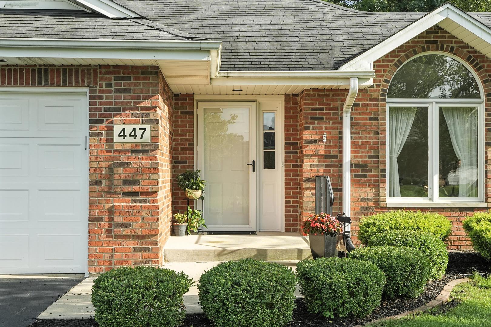 447 W Eden Lane, Crete, IL 60417