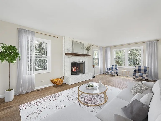 1168 Banbury Circle, Naperville, IL 60540