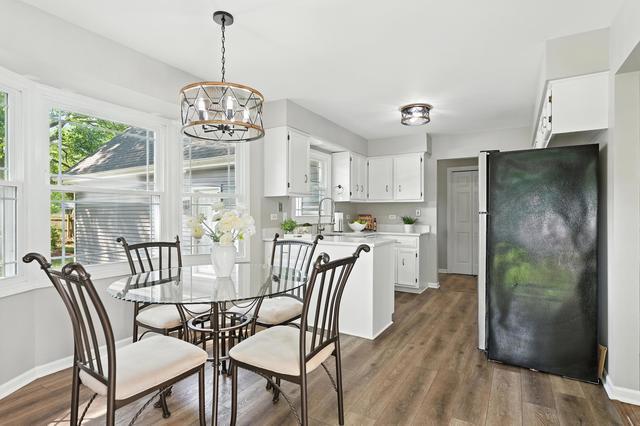 1168 Banbury Circle, Naperville, IL 60540
