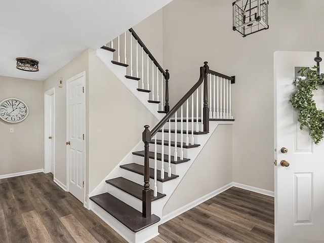 1168 Banbury Circle, Naperville, IL 60540