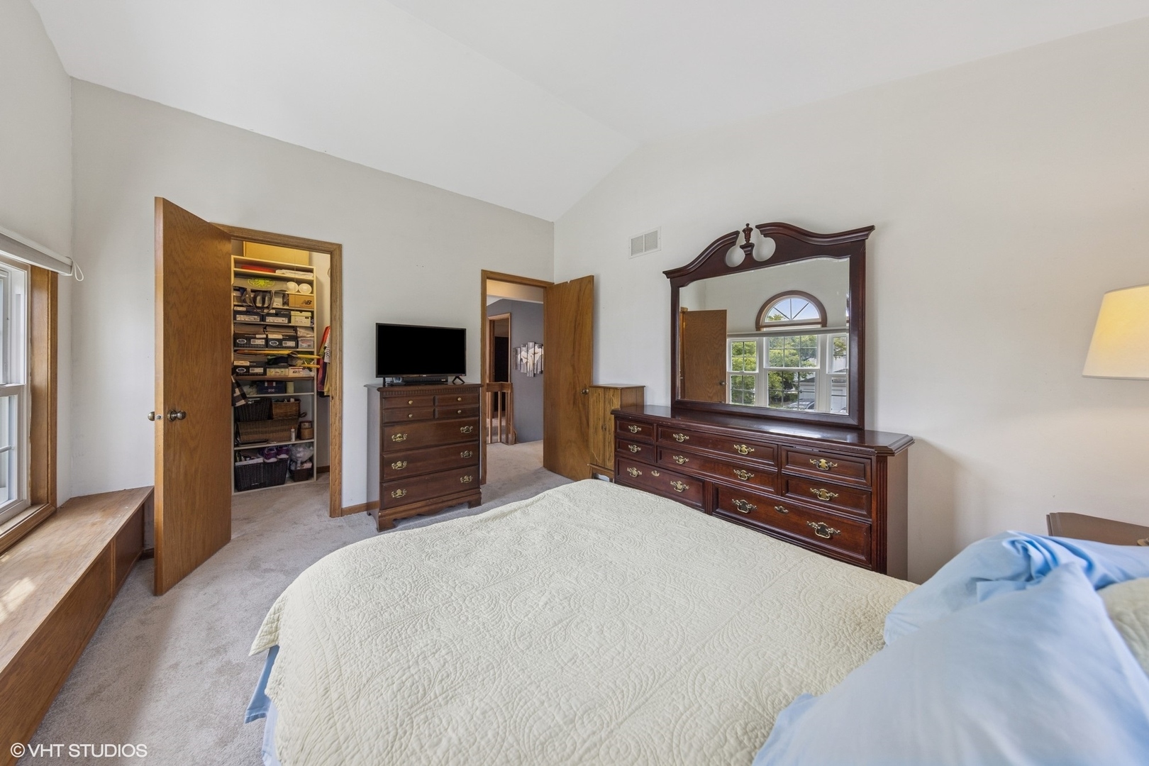 0N664 Bedford Lane, Winfield, IL 60190