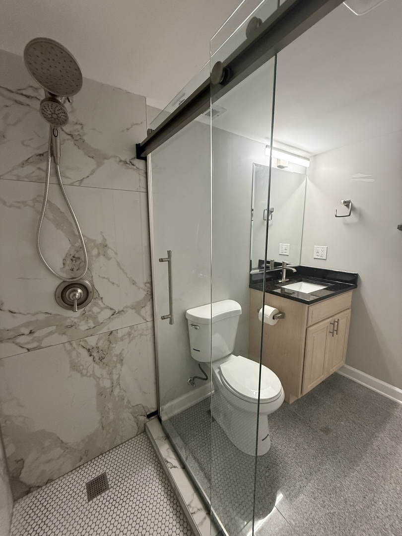4401 Pershing Avenue #1N, Downers Grove, IL 60515
