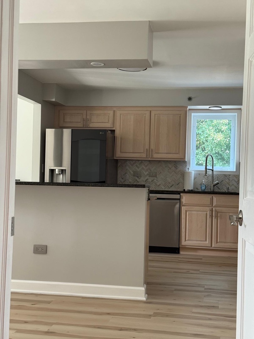 4401 Pershing Avenue #1N, Downers Grove, IL 60515