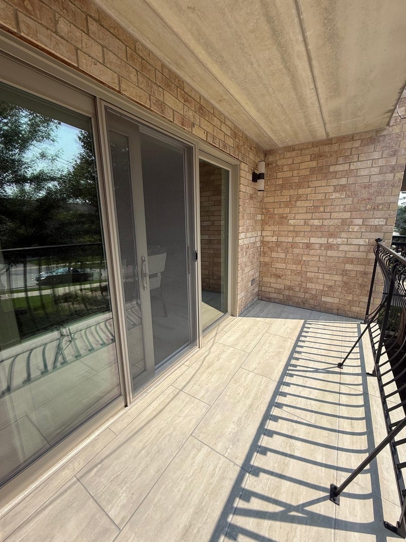 4401 Pershing Avenue #1N, Downers Grove, IL 60515