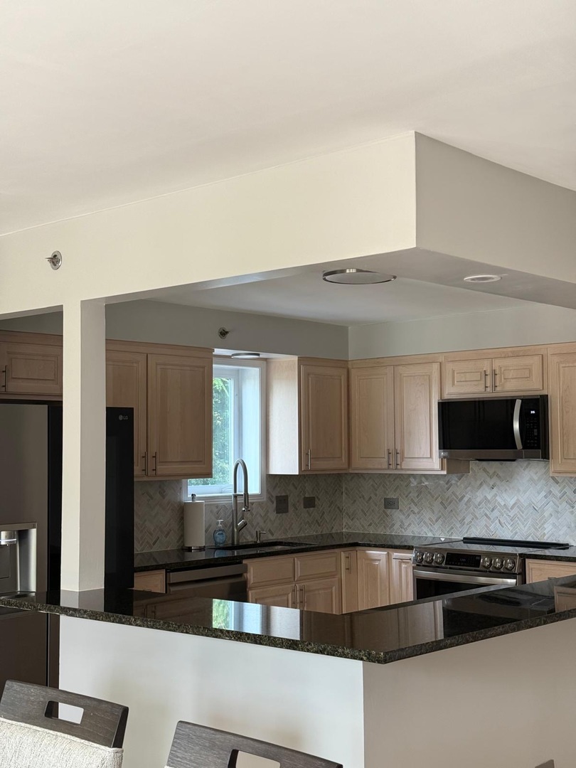 4401 Pershing Avenue #1N, Downers Grove, IL 60515