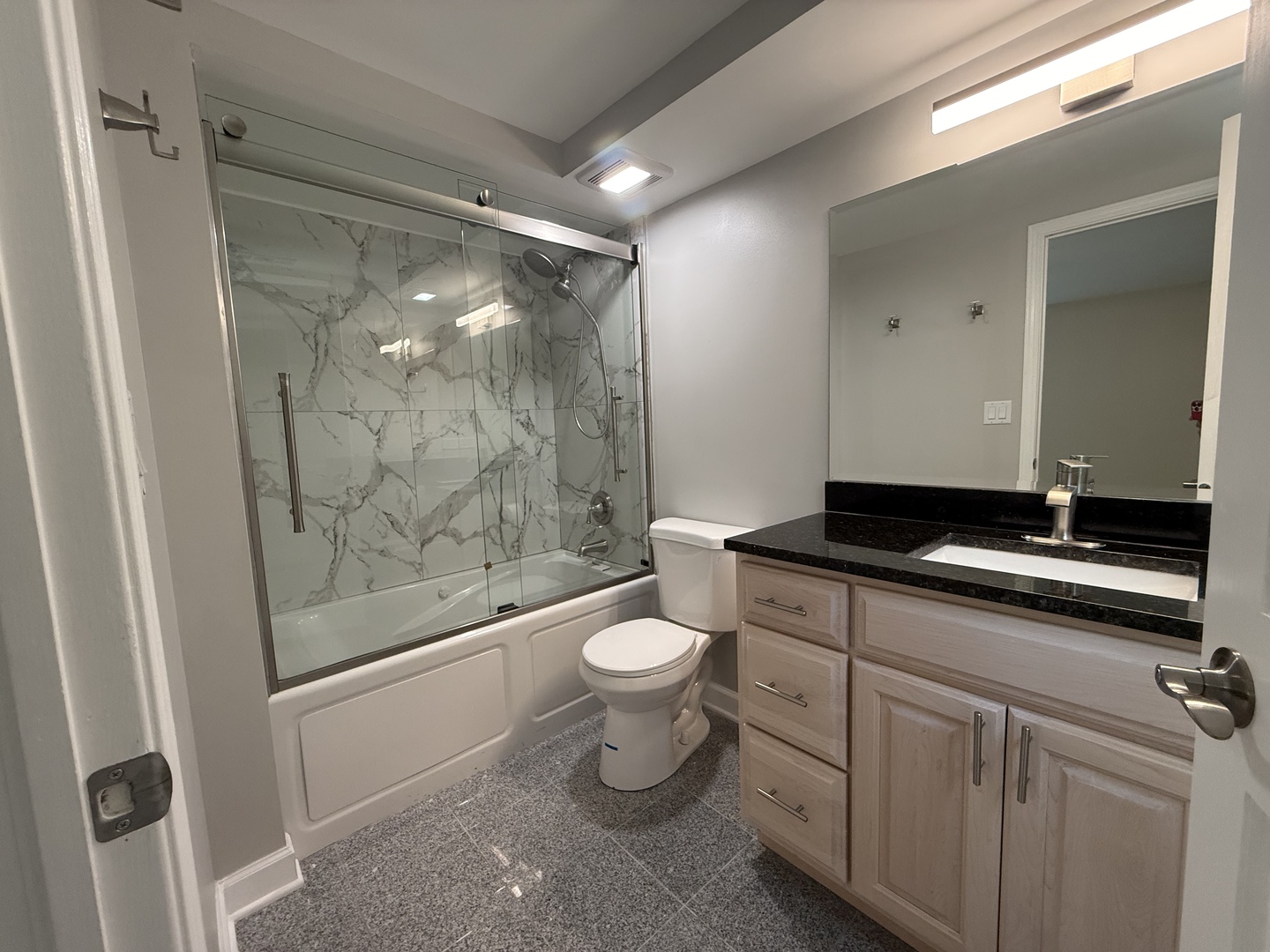 4401 Pershing Avenue #1N, Downers Grove, IL 60515