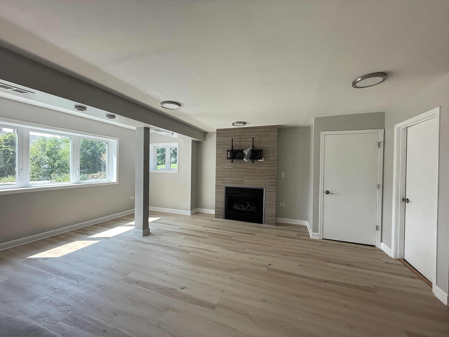 4401 Pershing Avenue #1N, Downers Grove, IL 60515
