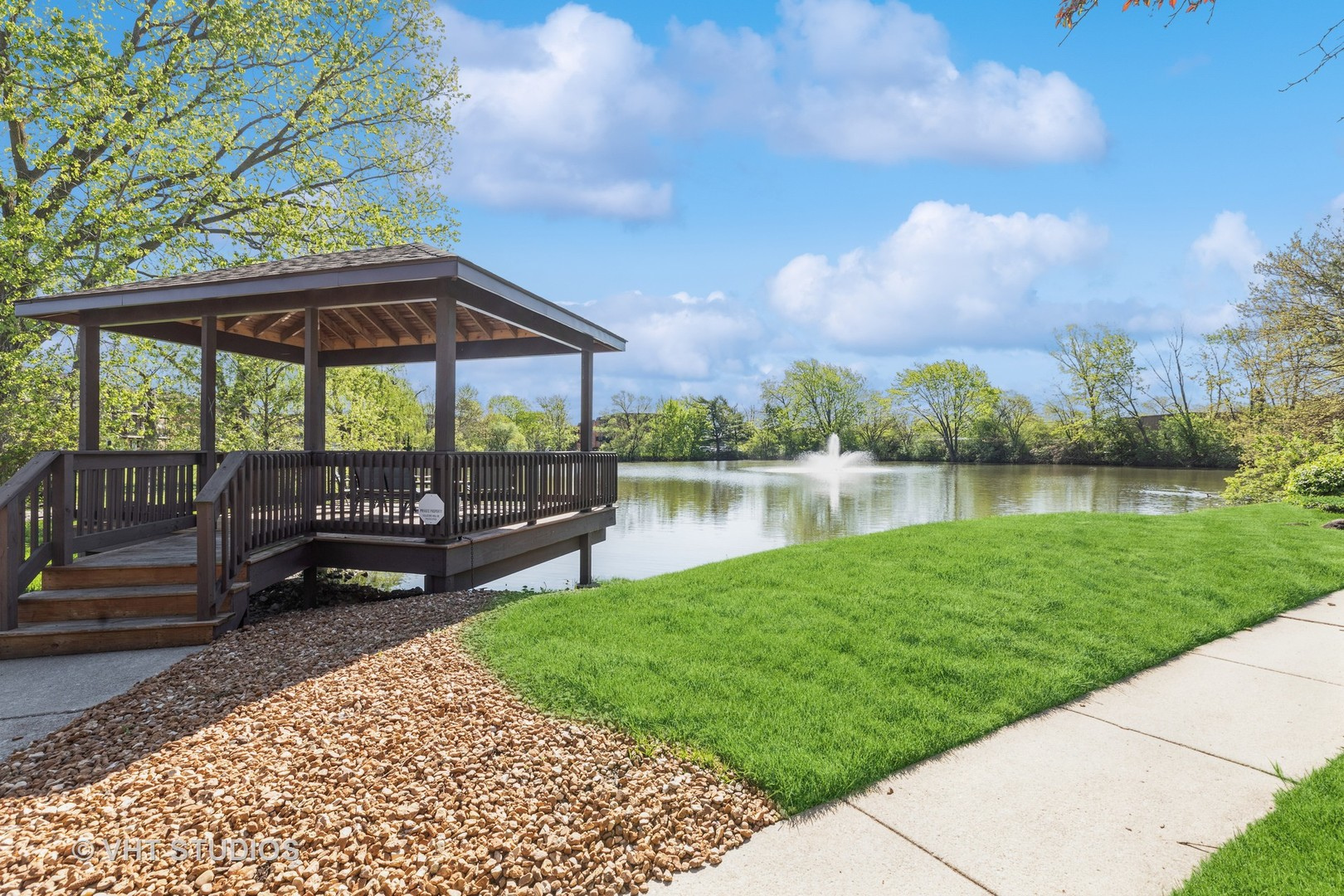 7509 175th Street #233, Tinley Park, IL 60477
